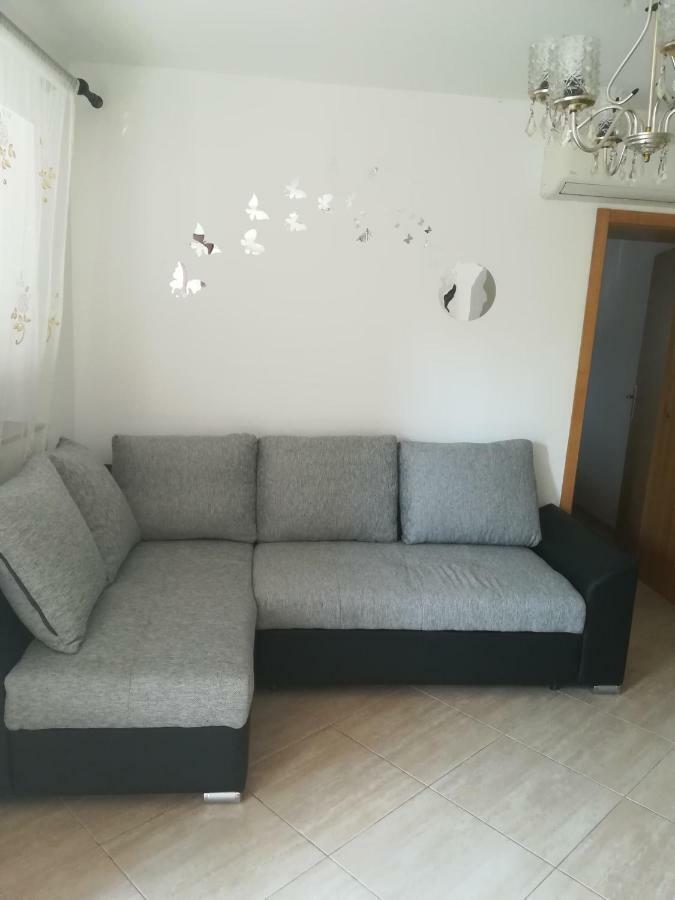 Apartman Nada Kornić Exterior foto