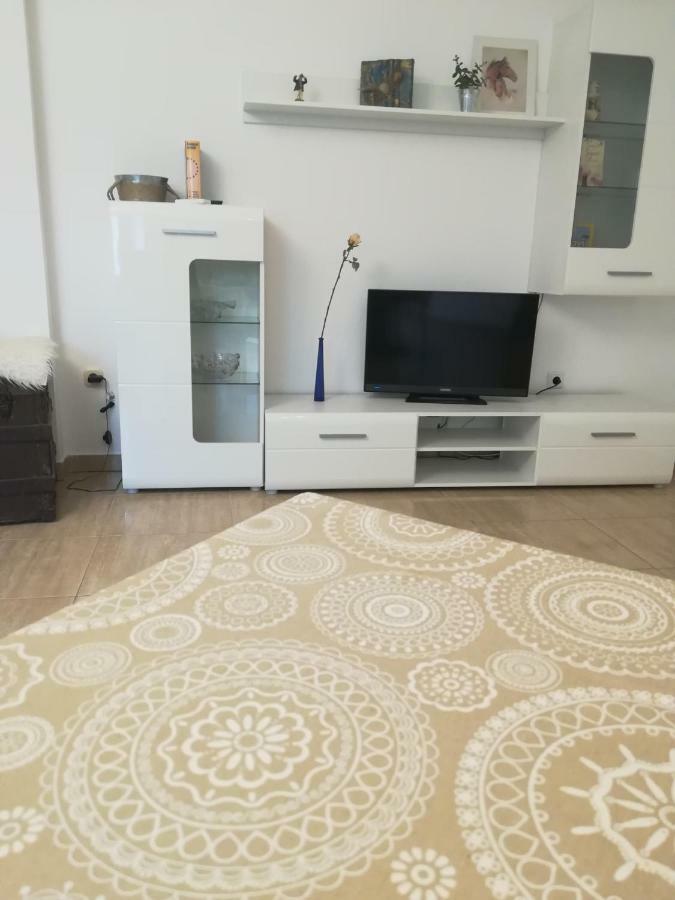 Apartman Nada Kornić Exterior foto